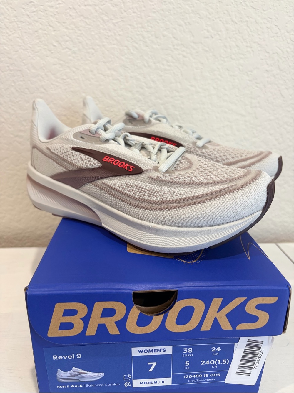 7 Womens Brooks Revel 9 Grey/Rose Lmtd Ed New